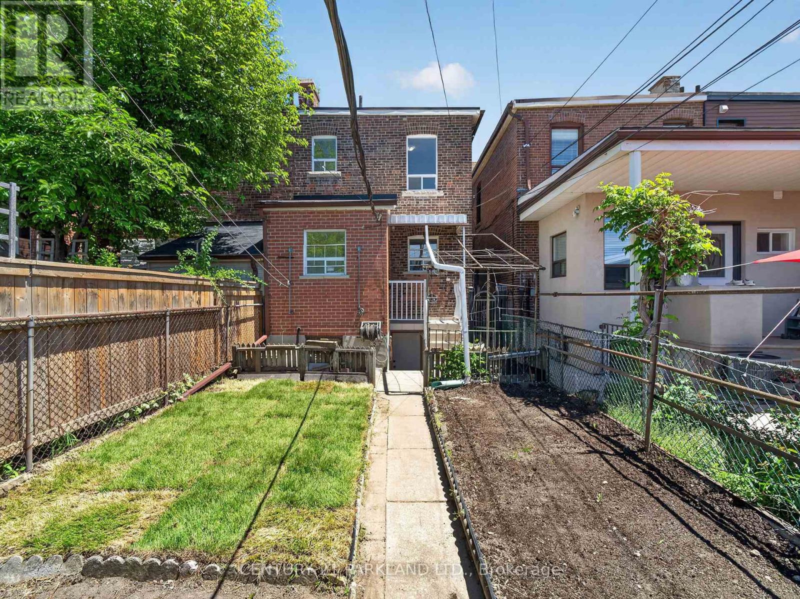 26 Earlscourt Avenue, Toronto, Ontario  M6E 4A6 - Photo 38 - W13452174