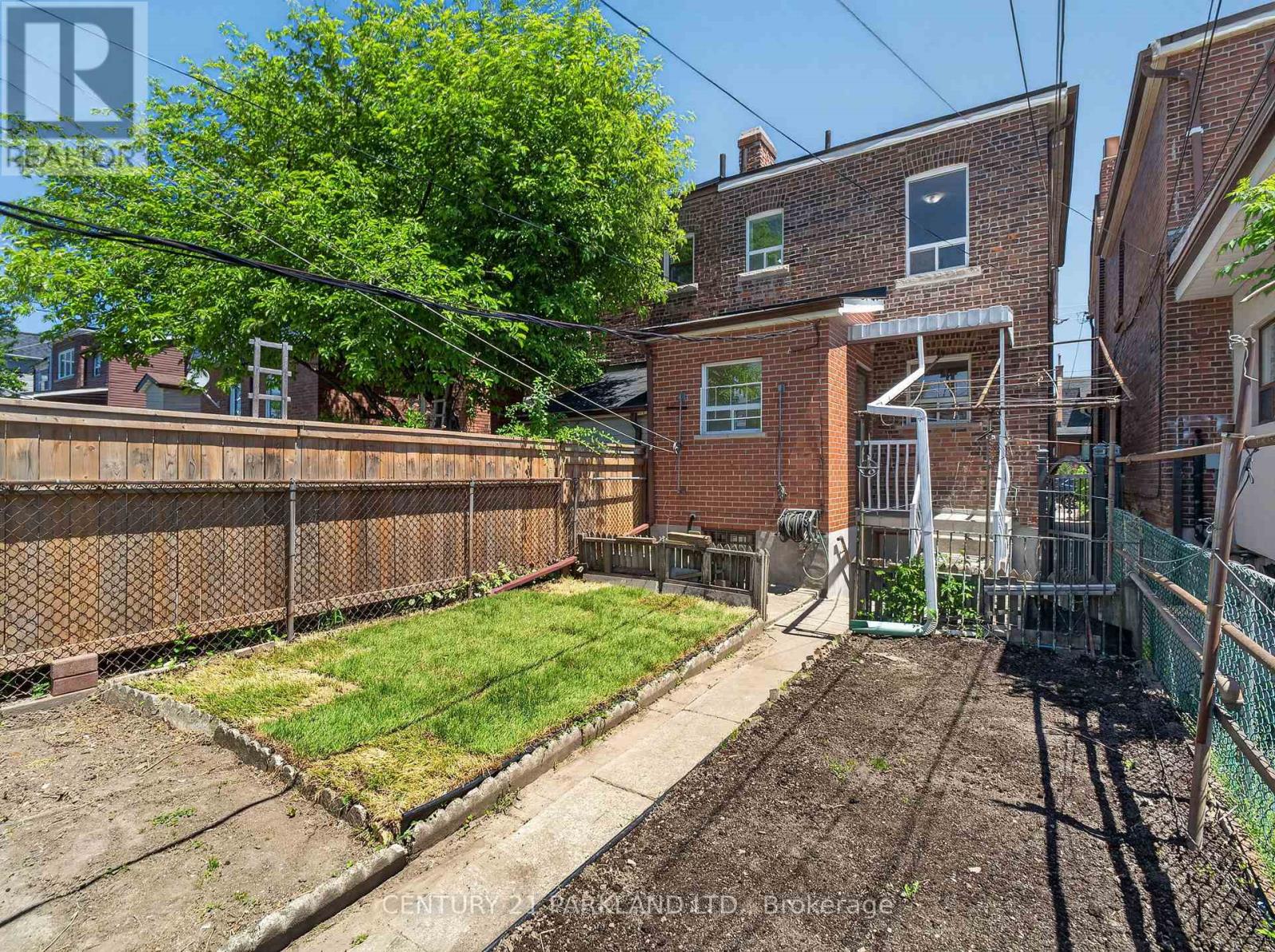 26 Earlscourt Avenue, Toronto, Ontario  M6E 4A6 - Photo 39 - W13452174
