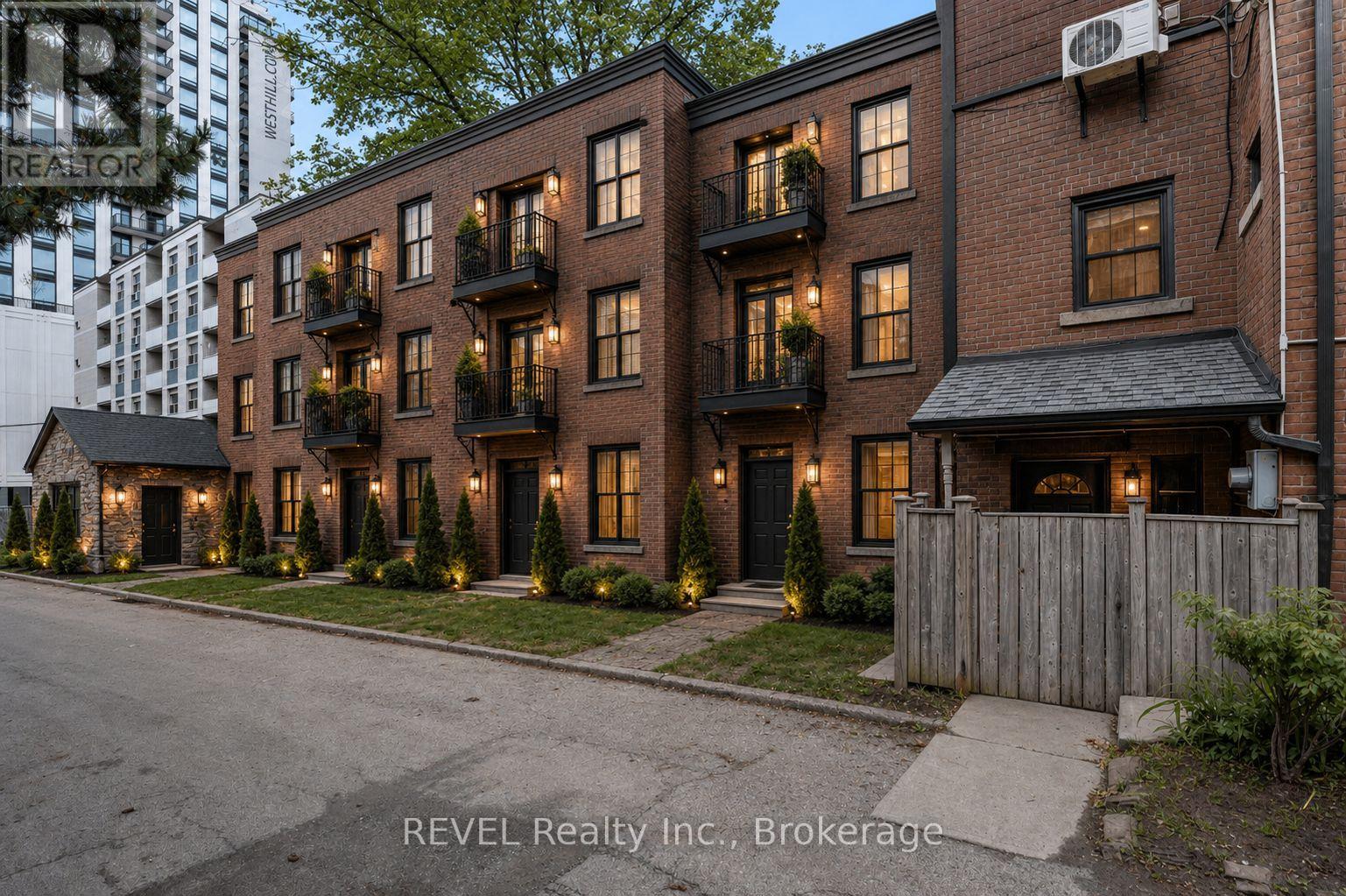 380 Spadina Road, Toronto, Ontario  M5P 2V9 - Photo 12 - C13452232