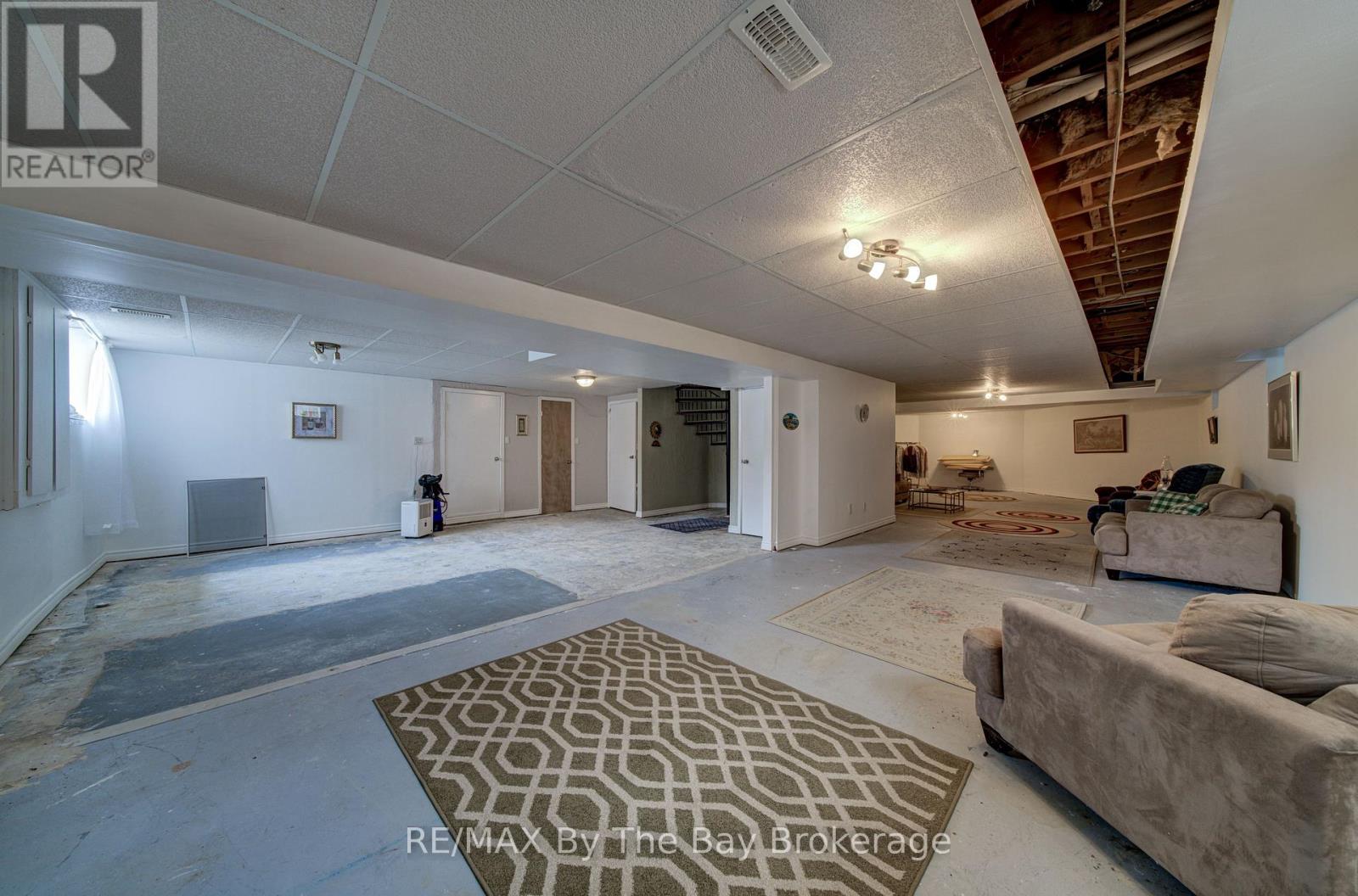 32 Bridlewood Crescent, Wasaga Beach, Ontario  L9Z 1B4 - Photo 46 - S12949526