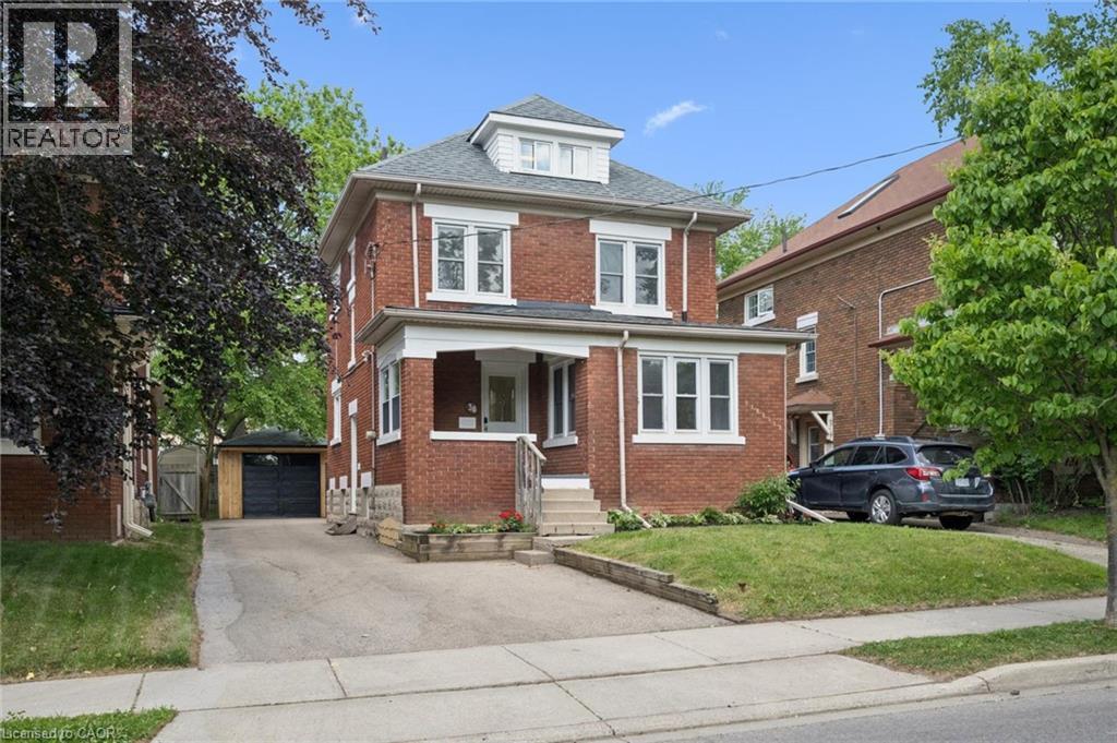38 STIRLING Avenue N, Kitchener, Ontario