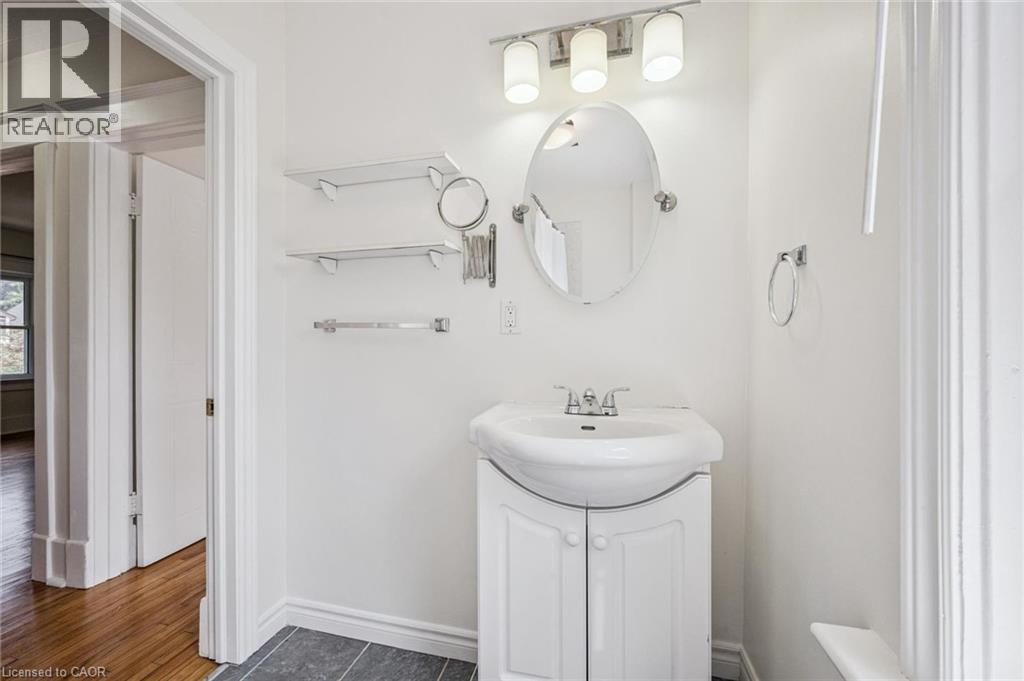 38 Stirling Avenue N, Kitchener, Ontario  N2H 3G5 - Photo 15 - 40839878