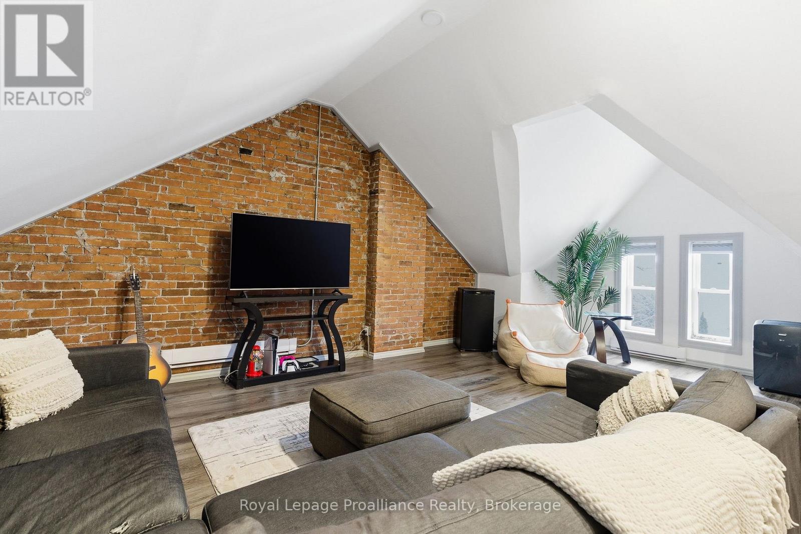 Upper - 300 George Street, Cobourg, Ontario  K9A 3L8 - Photo 19 - X13452224