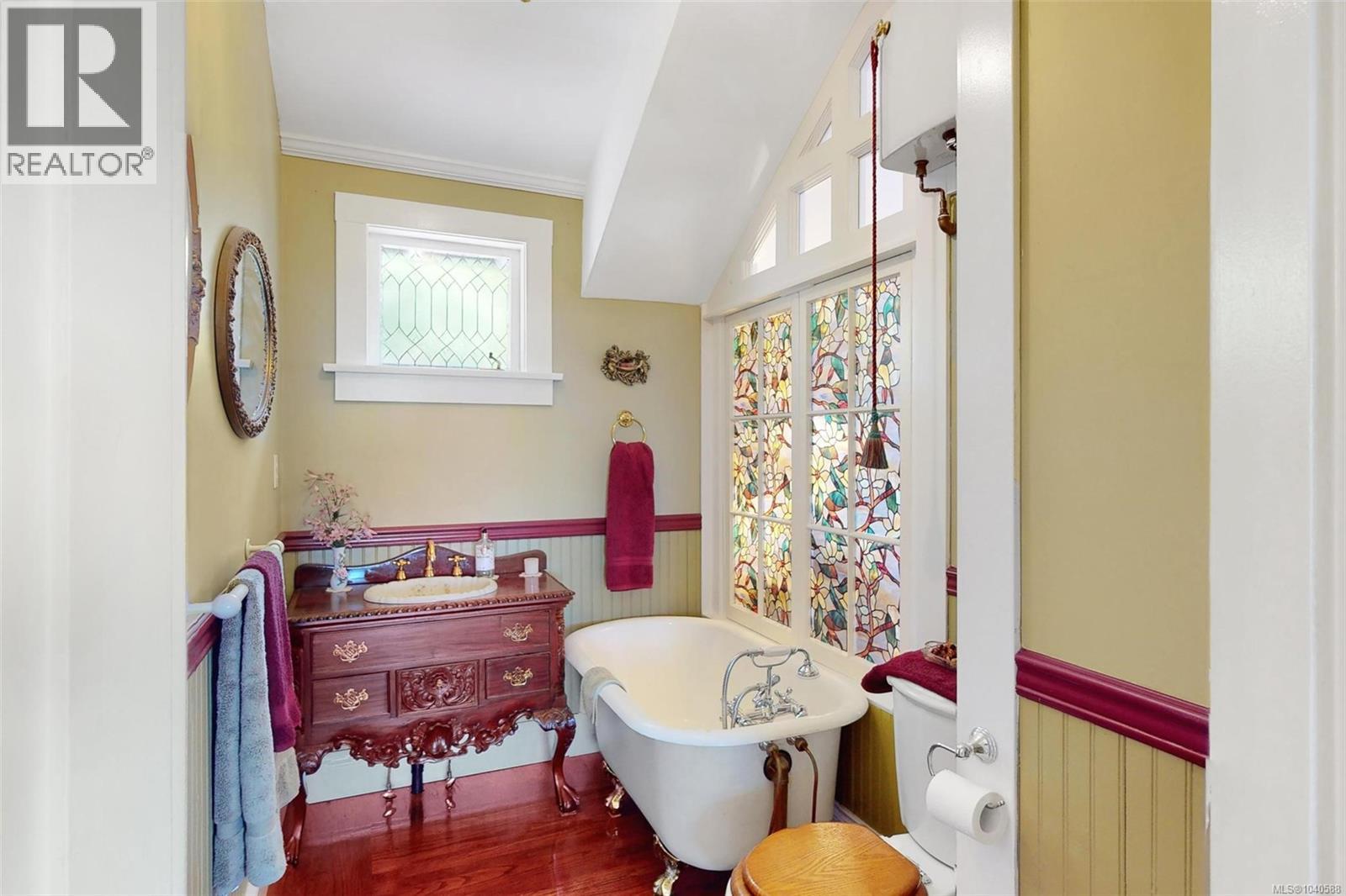 1926 Crescent Rd, Oak Bay, British Columbia  V8S 2H1 - Photo 26 - 1040588