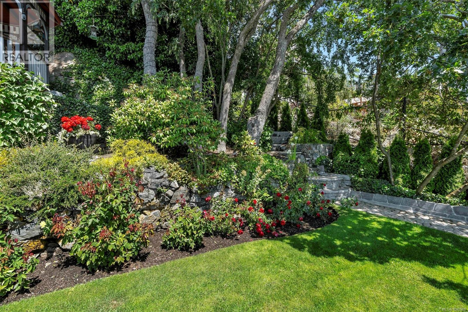 1926 Crescent Rd, Oak Bay, British Columbia  V8S 2H1 - Photo 74 - 1040588