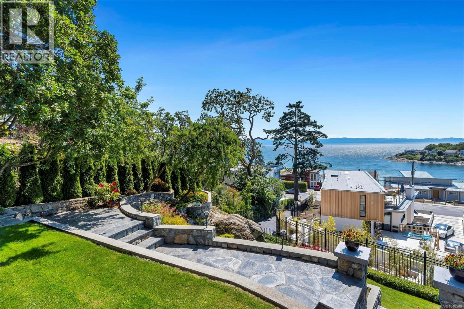 1926 Crescent Rd, Oak Bay, British Columbia  V8S 2H1 - Photo 77 - 1040588