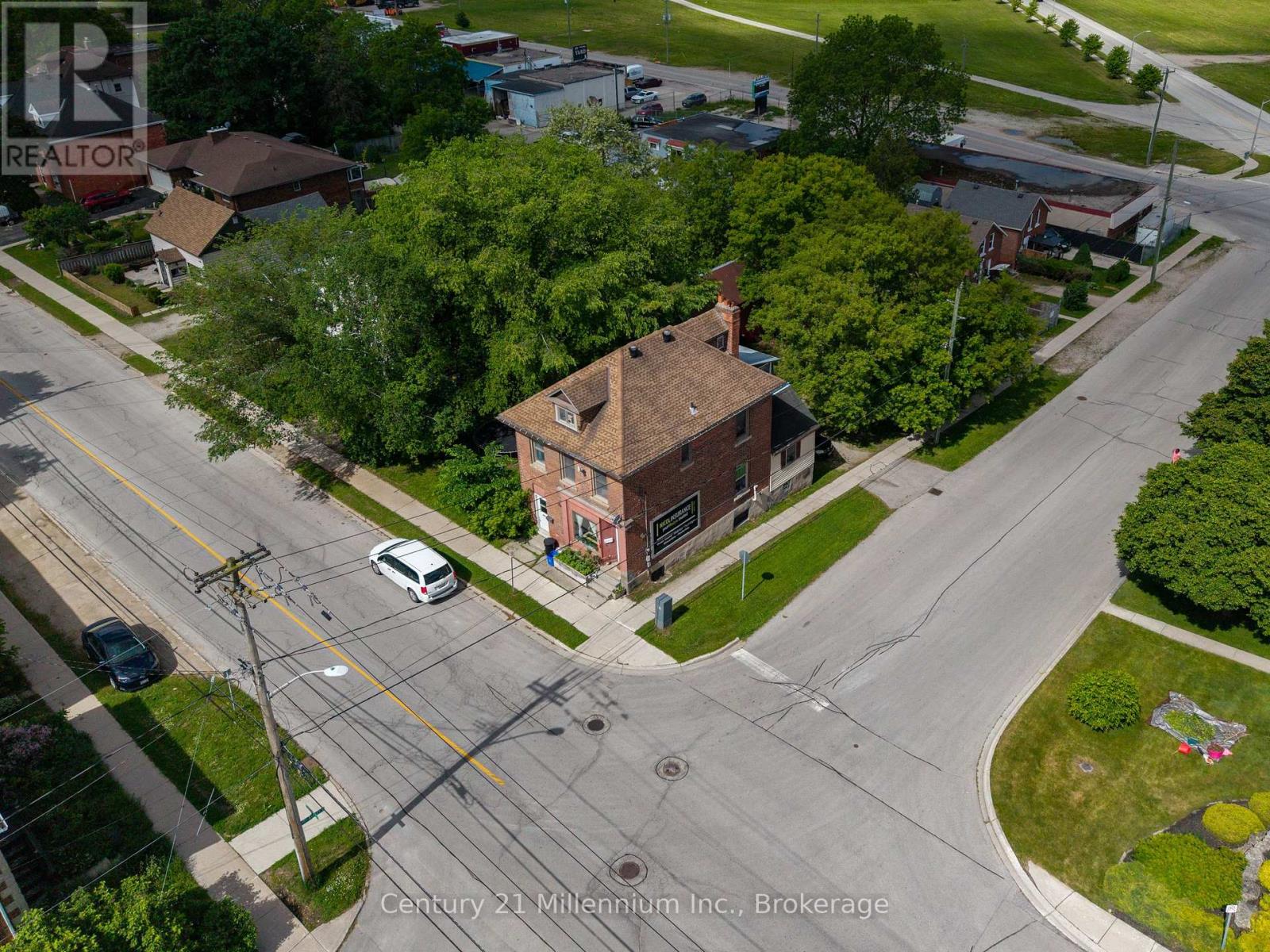 1700 3rd Avenue E, Owen Sound, Ontario  N4K 2L9 - Photo 4 - X13452260