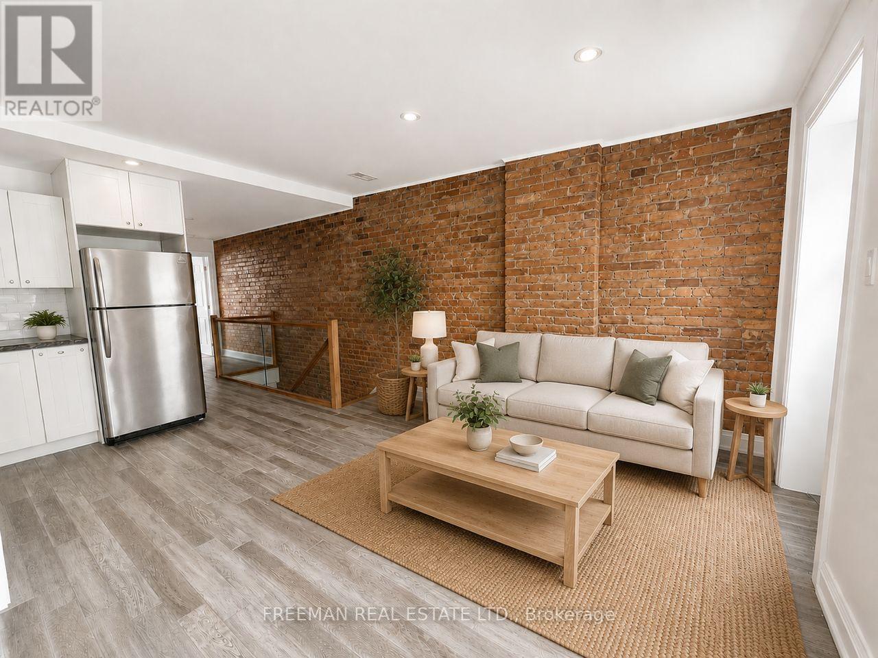 Upper - 342 Howland Avenue, Toronto, Ontario  M5R 3B9 - Photo 4 - C13452212