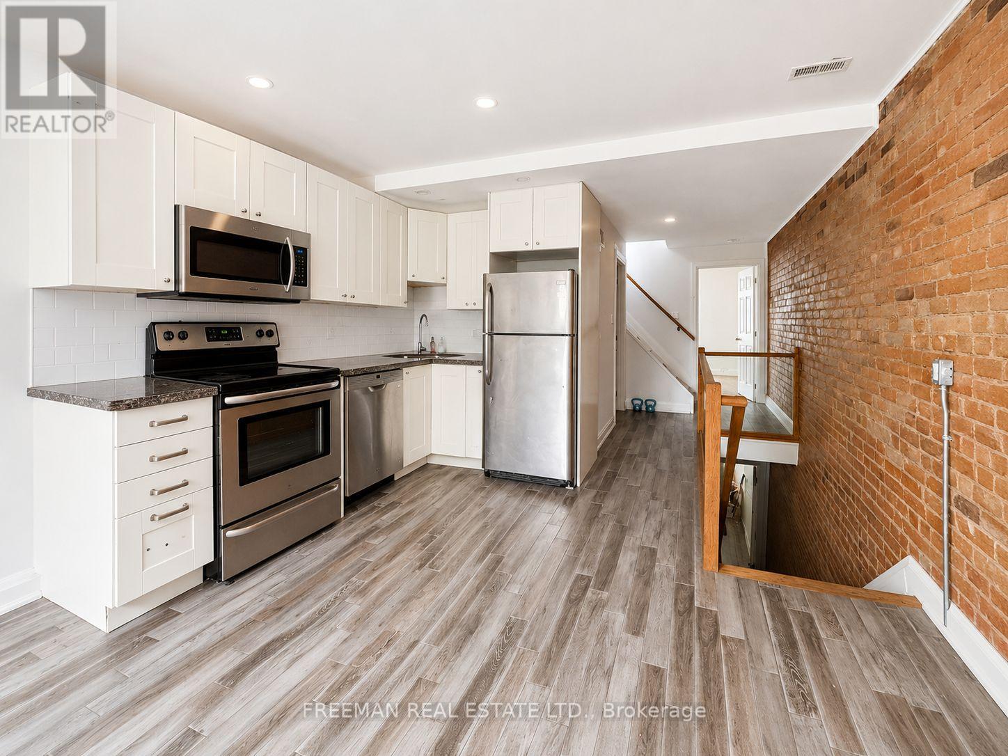 Upper - 342 Howland Avenue, Toronto, Ontario  M5R 3B9 - Photo 5 - C13452212