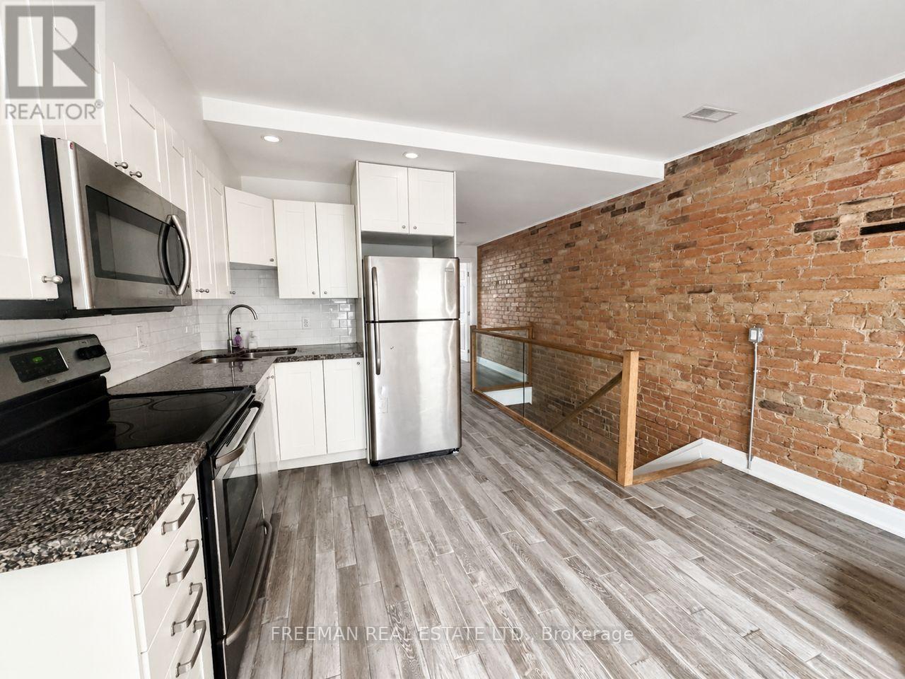 Upper - 342 Howland Avenue, Toronto, Ontario  M5R 3B9 - Photo 6 - C13452212