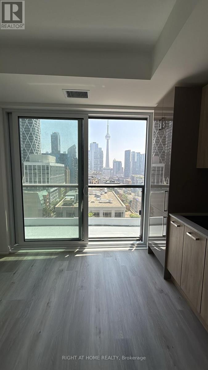 1706 - 280 Dundas Street W, Toronto, Ontario  M5T 1V4 - Photo 10 - C13452388
