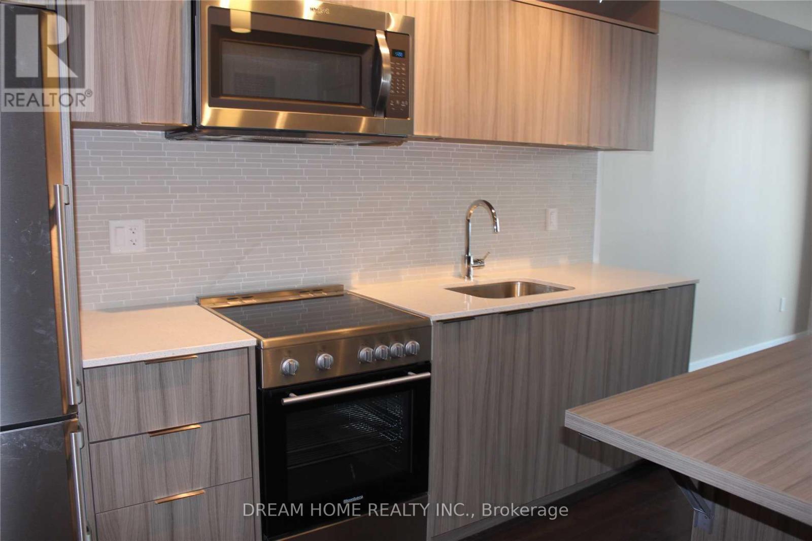 701 - 50 Forest Manor Road, Toronto, Ontario  M2J 0E3 - Photo 3 - C13452420