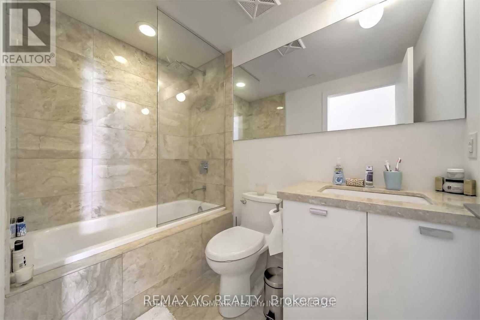 2306 - 32 Davenport Road, Toronto, Ontario  M5R 1H3 - Photo 12 - C13452464