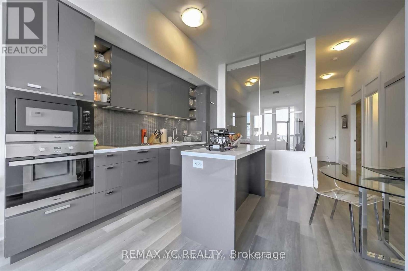 2306 - 32 Davenport Road, Toronto, Ontario  M5R 1H3 - Photo 7 - C13452464