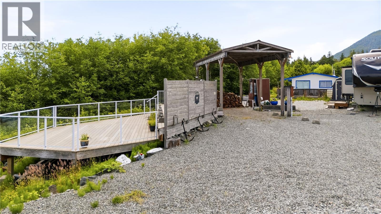 1073 Fifth Ave, Ucluelet, British Columbia  V0R 3A0 - Photo 6 - 1040598