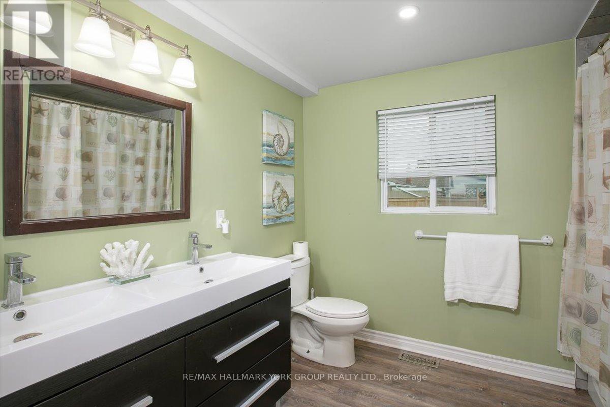 21 Lakeshore Road, Georgina, Ontario  L0E 1N0 - Photo 21 - N13452138