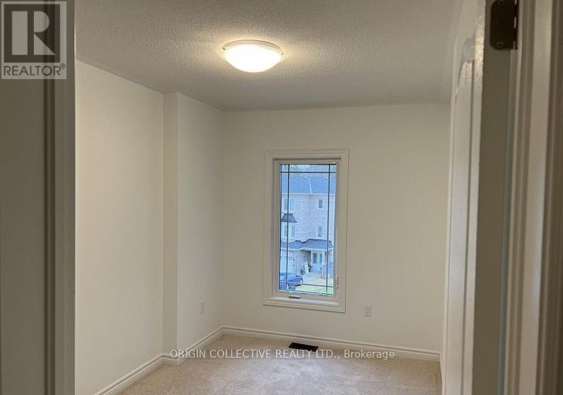 34 Milson Cres, Essa, Ontario  L0M 1B5 - Photo 12 - N13452198