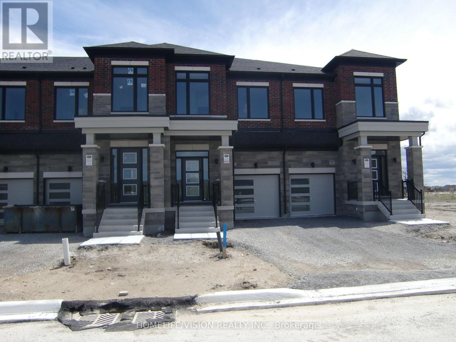 39 SANDELS AVENUE, Richmond Hill, Ontario