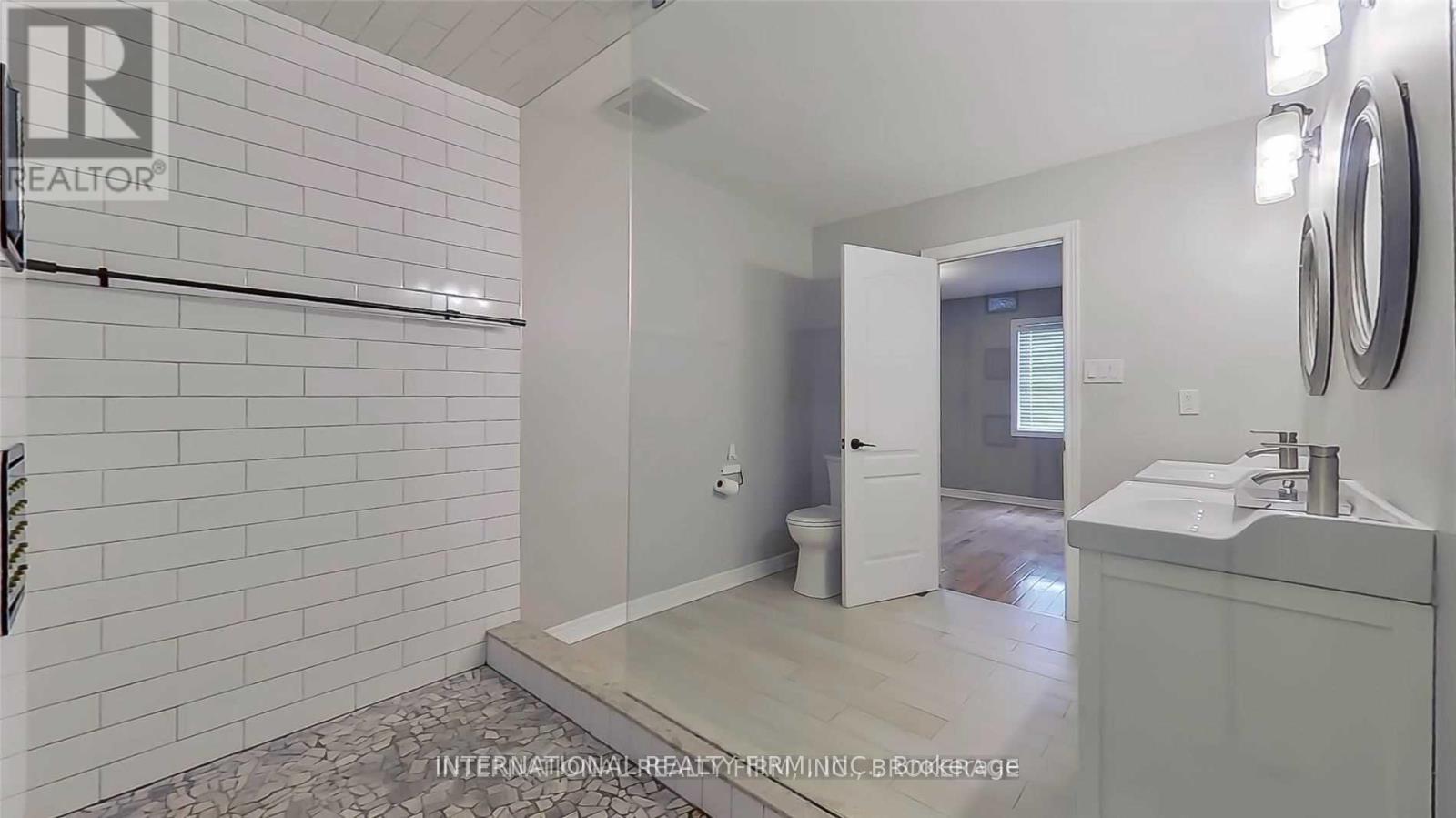 2 Dolce Crescent, Vaughan, Ontario L4H 3C7 - Photo 27 - N13452256
