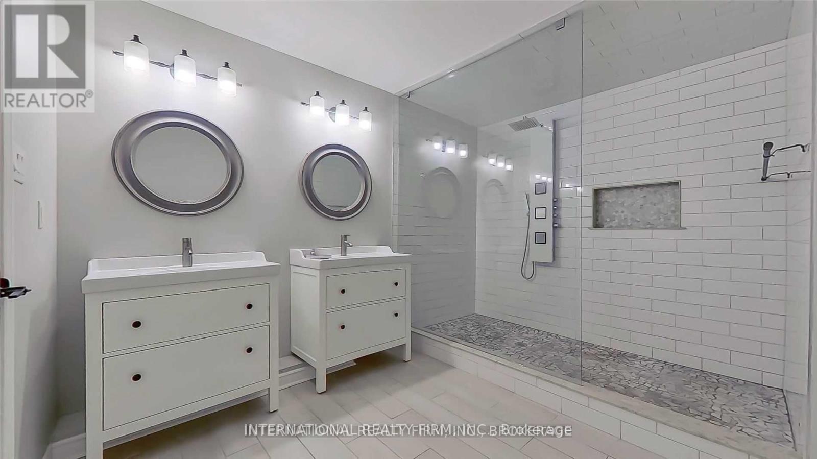2 Dolce Crescent, Vaughan, Ontario L4H 3C7 - Photo 28 - N13452256