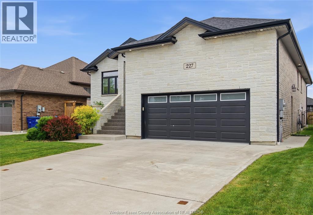 227 SUMMER STREET, Belle River, Ontario