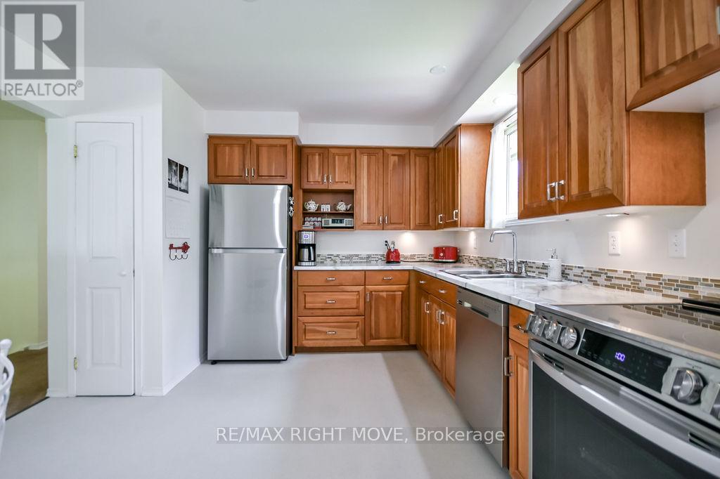 429 Bay Street, Orillia, Ontario  L3V 3X5 - Photo 11 - S13452408