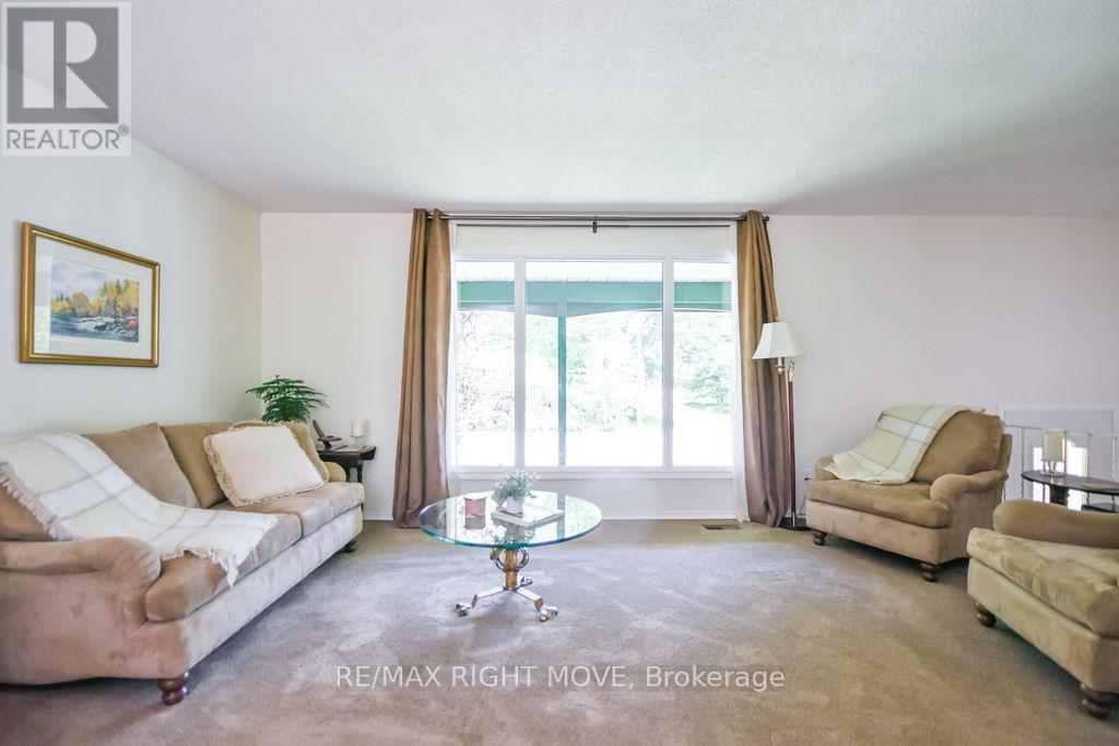 429 Bay Street, Orillia, Ontario  L3V 3X5 - Photo 7 - S13452408