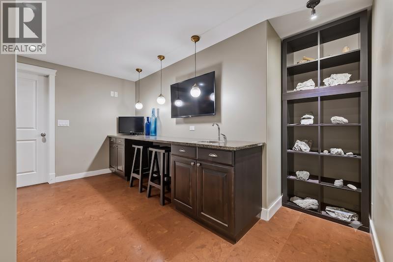 74 Discovery Ridge Heights Sw, Calgary, Alberta  T3H 5S9 - Photo 33 - A2320207