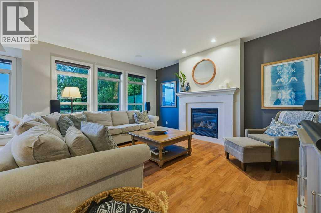 74 Discovery Ridge Heights Sw, Calgary, Alberta  T3H 5S9 - Photo 13 - A2320207
