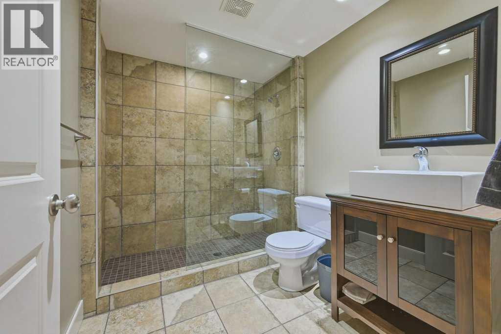 74 Discovery Ridge Heights Sw, Calgary, Alberta  T3H 5S9 - Photo 34 - A2320207