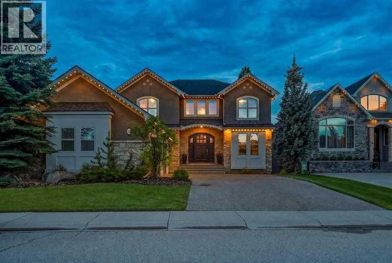 74 Discovery Ridge Heights Sw, Calgary, Alberta  T3H 5S9 - Photo 2 - A2320207
