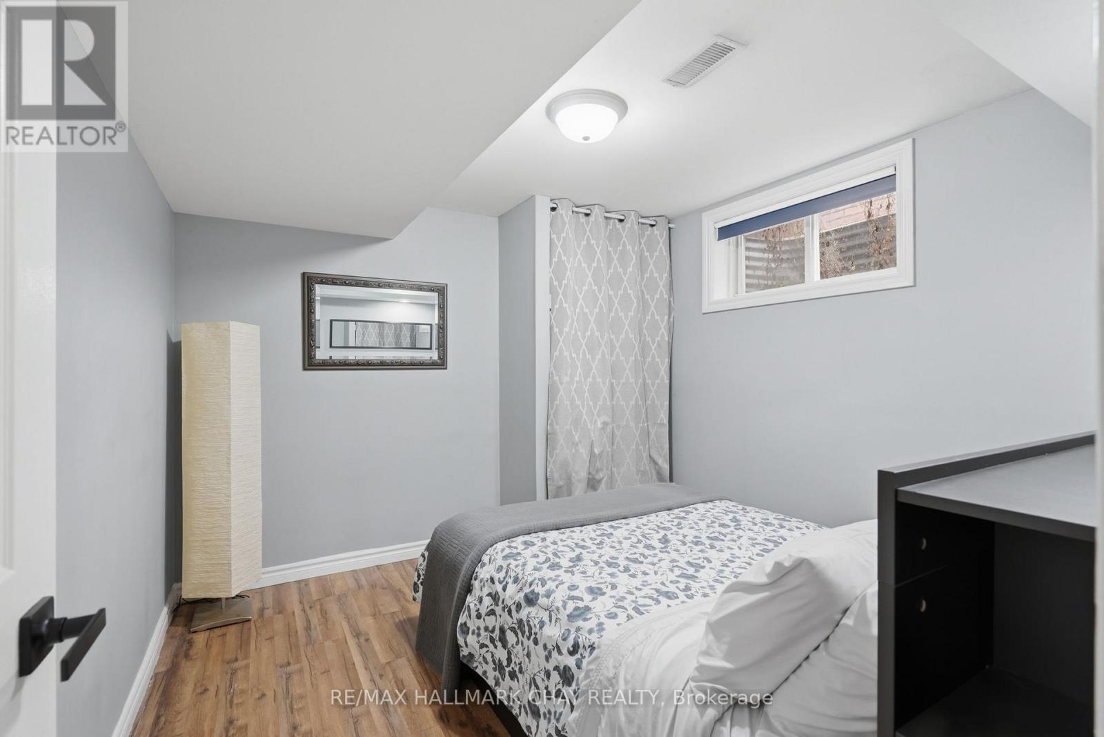 118 Benson Drive, Barrie, Ontario  L4N 7Y4 - Photo 18 - S13009400