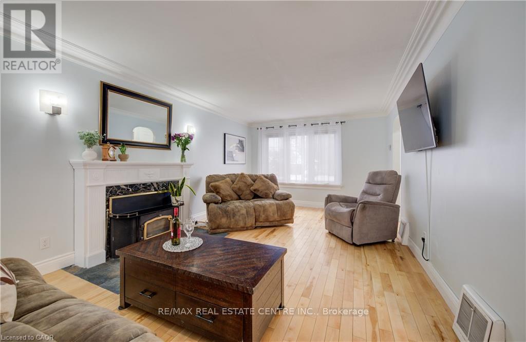 76 Brentwood Avenue, Kitchener, Ontario  N2H 2C8 - Photo 13 - X12826716