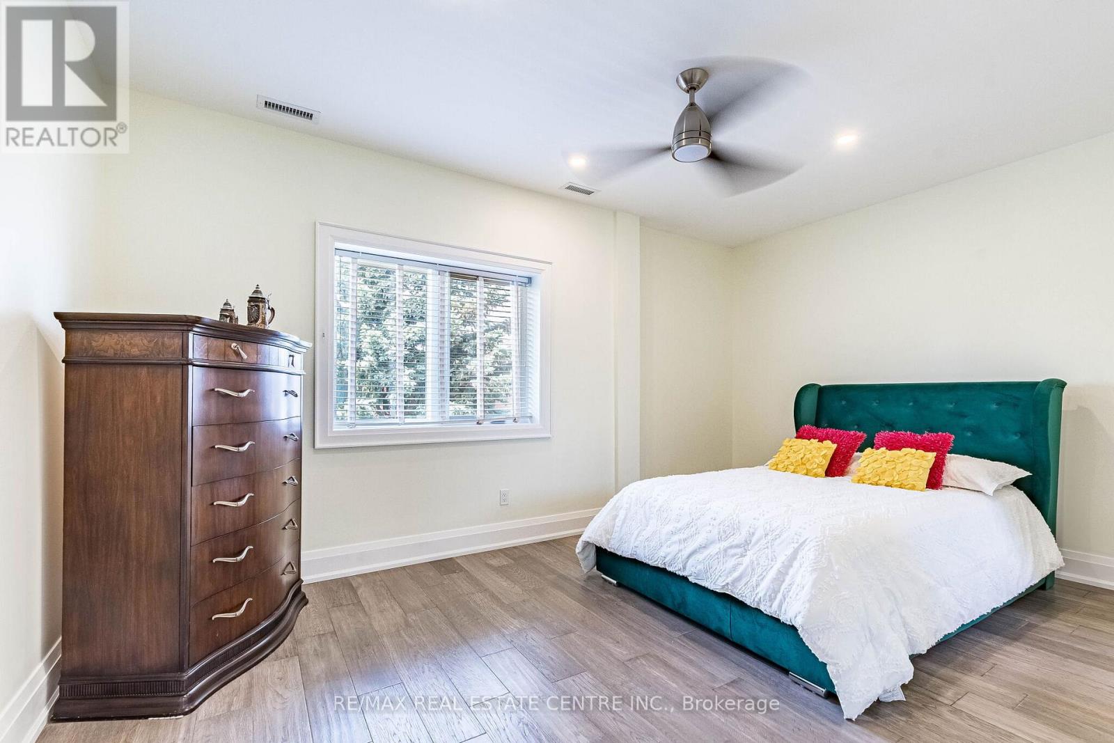 680 Bookham Crescent NW, Mississauga, Ontario  L4Z 1T9 - Photo 32 - W13452214