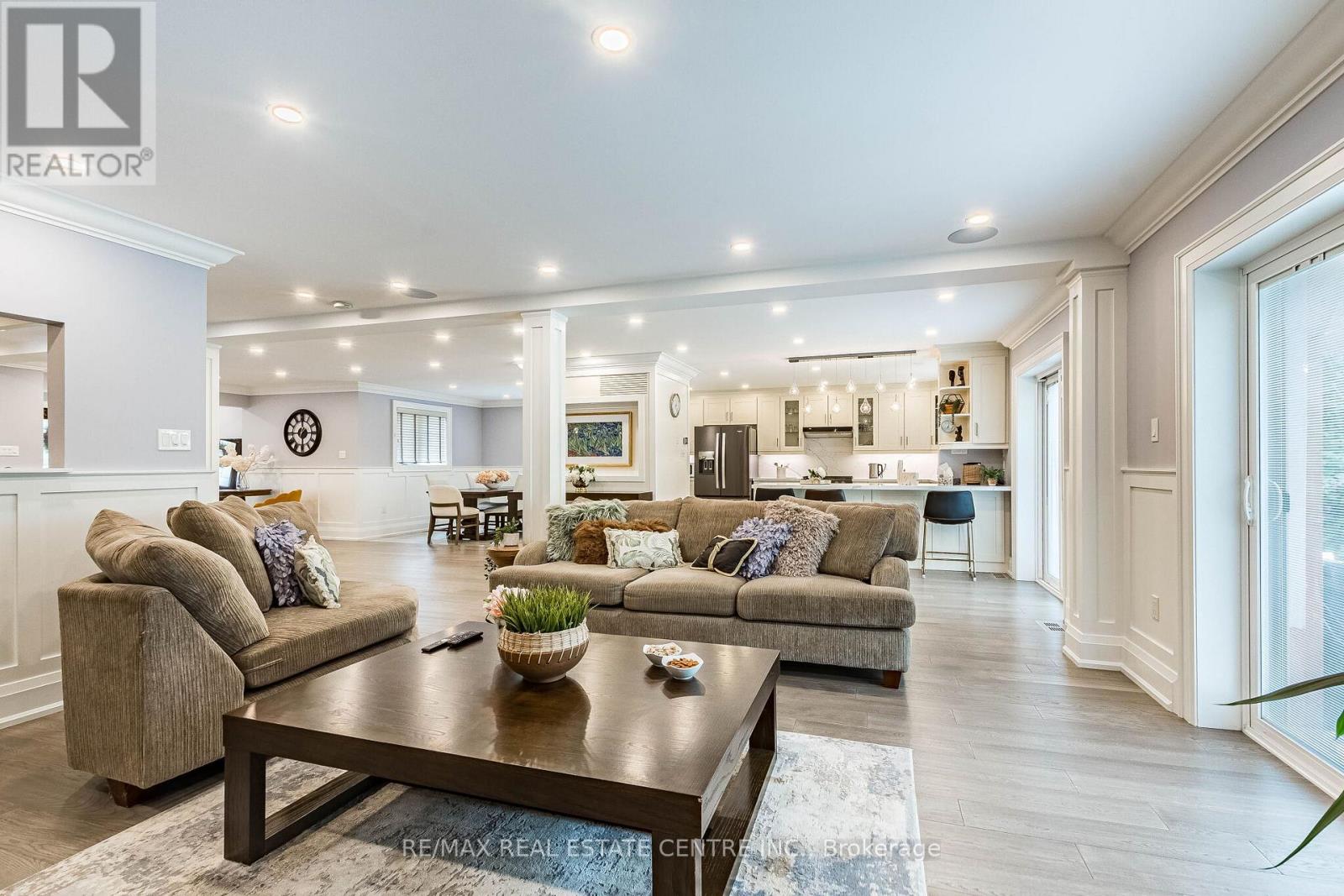 680 Bookham Crescent NW, Mississauga, Ontario  L4Z 1T9 - Photo 6 - W13452214
