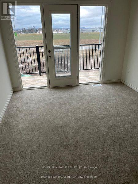 78 Donald Ficht Crescent, Brampton, Ontario L7A 5H7 - Photo 7 - W13452244