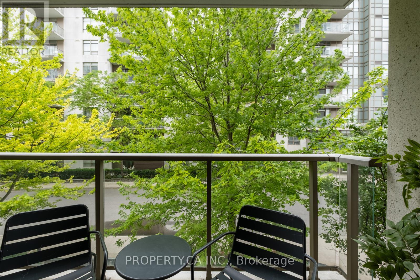 214 - 816 Lansdowne Avenue, Toronto, Ontario  M6H 4K6 - Photo 17 - W13452306