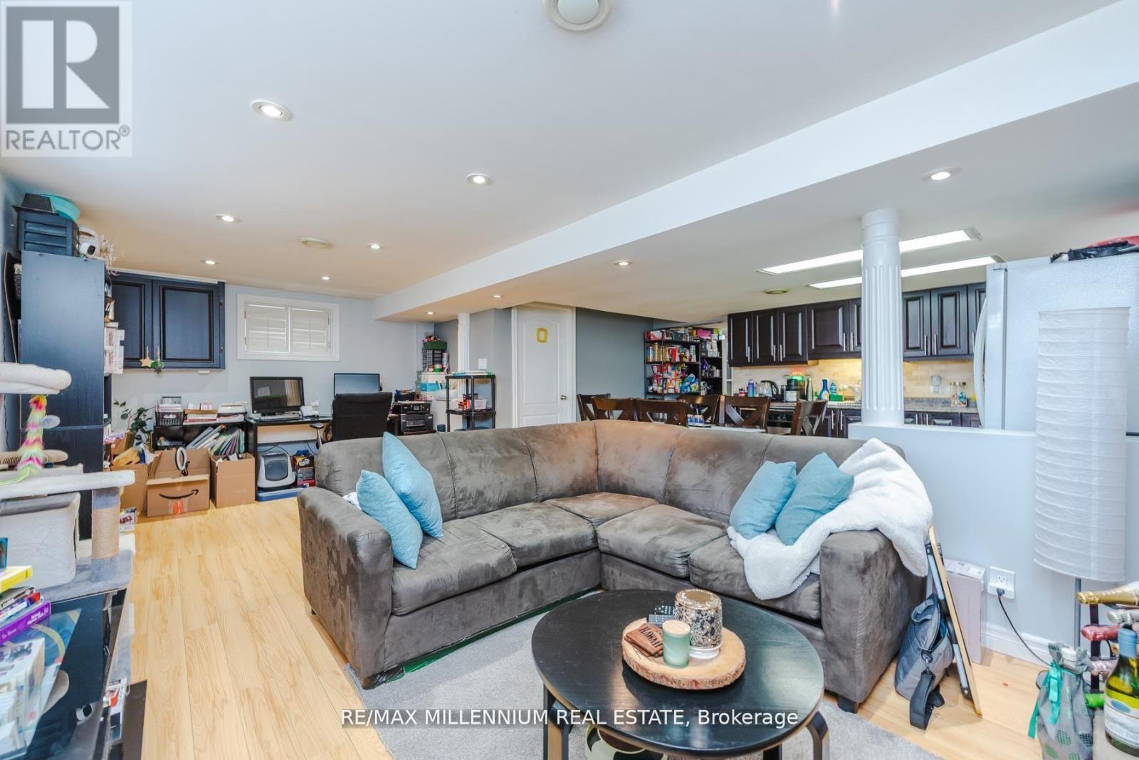 13 Cumberland Drive, Brampton, Ontario  L6V 1W5 - Photo 15 - W13452358