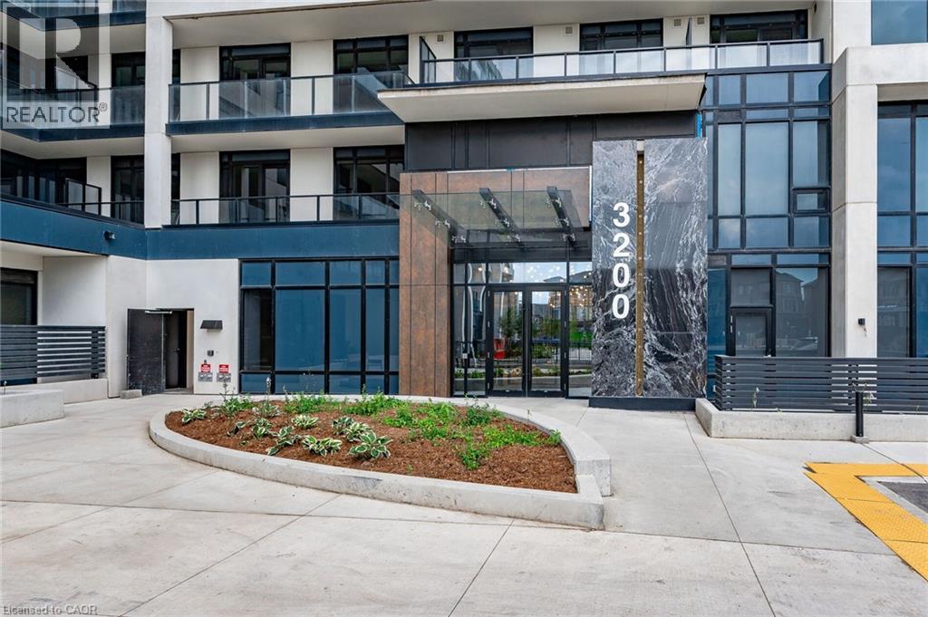 3200 William Coltson Avenue Unit# 326, Oakville, Ontario  L6H 7X9 - Photo 2 - 40840139