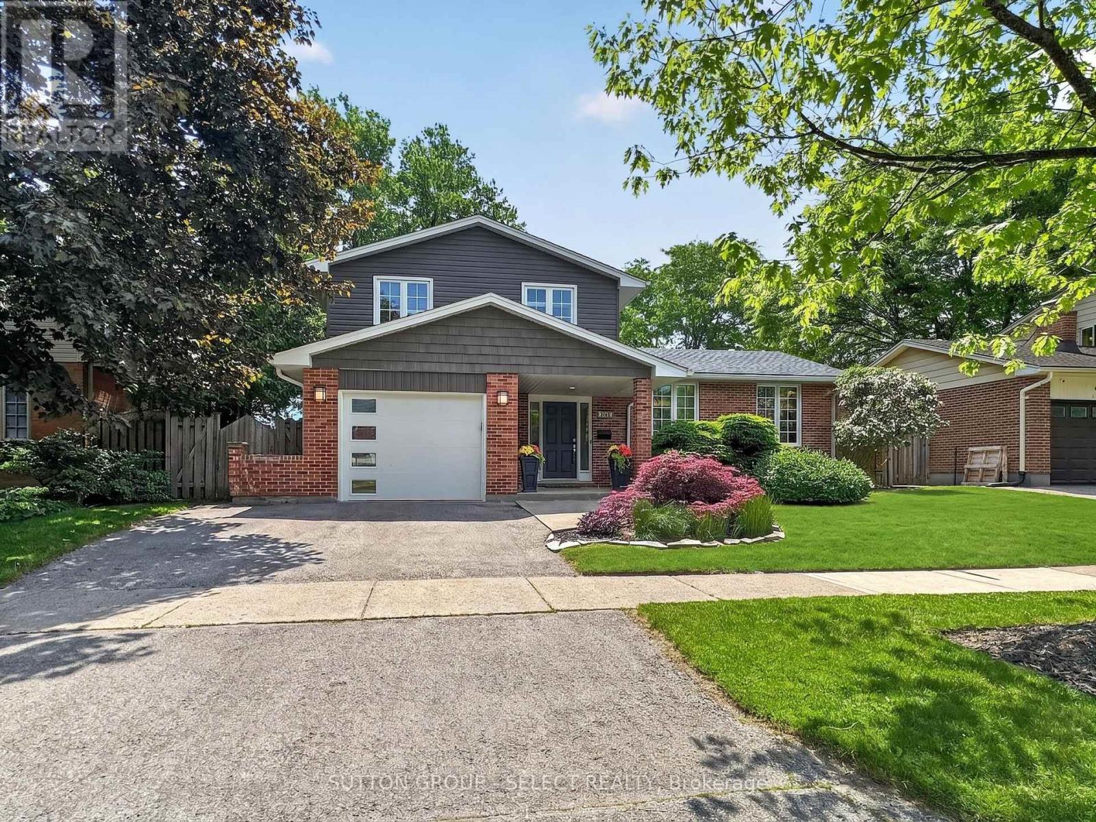 574 Cranbrook Road S, London South, Ontario  N6K 1W5 - Photo 2 - X13452576