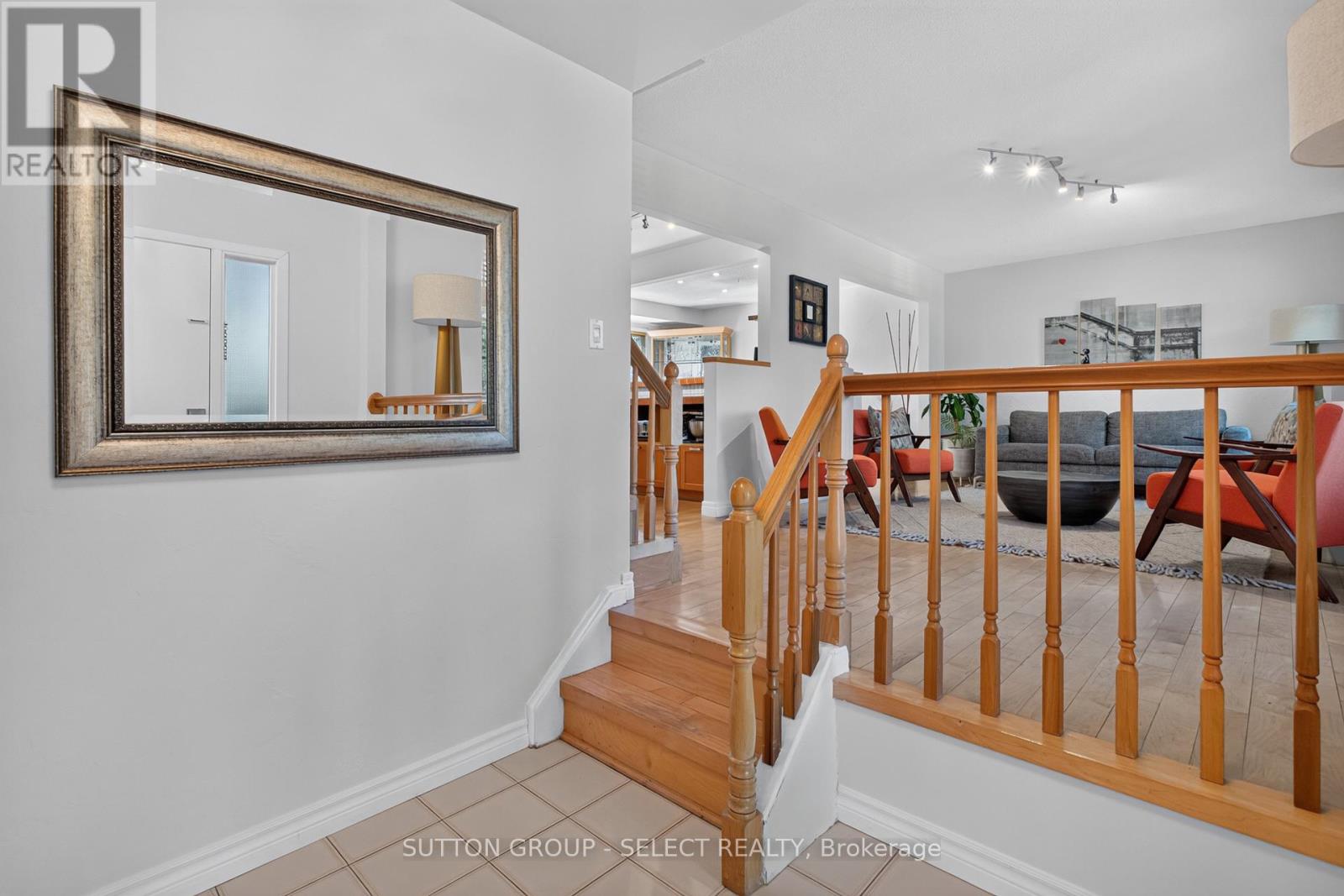 574 Cranbrook Road S, London South, Ontario  N6K 1W5 - Photo 5 - X13452576