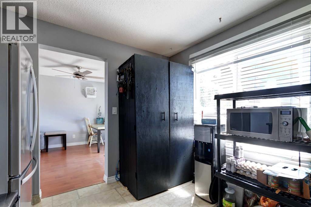 131 Dovertree Place Se, Calgary, Alberta  T2B 2K3 - Photo 10 - A2319028