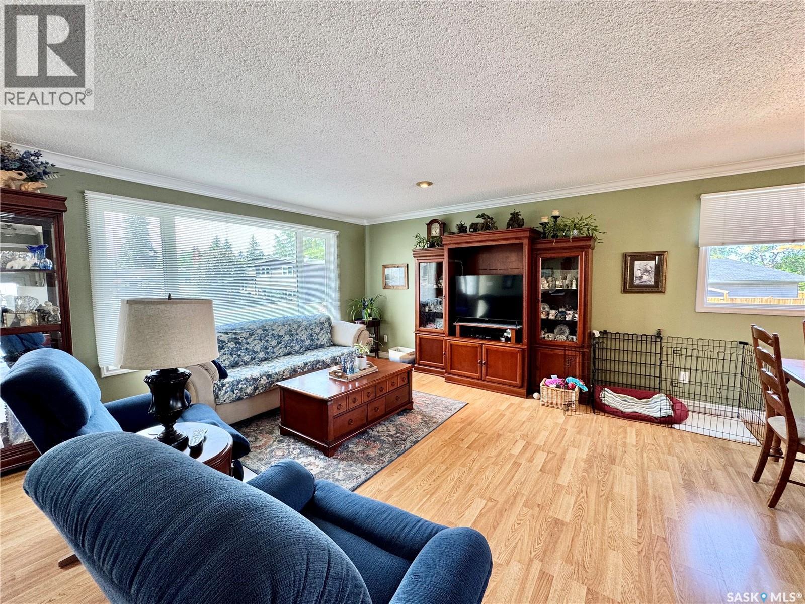 1430 Sibbald Crescent, Prince Albert, Saskatchewan S6V 6B4 - Photo 5 - SK039593