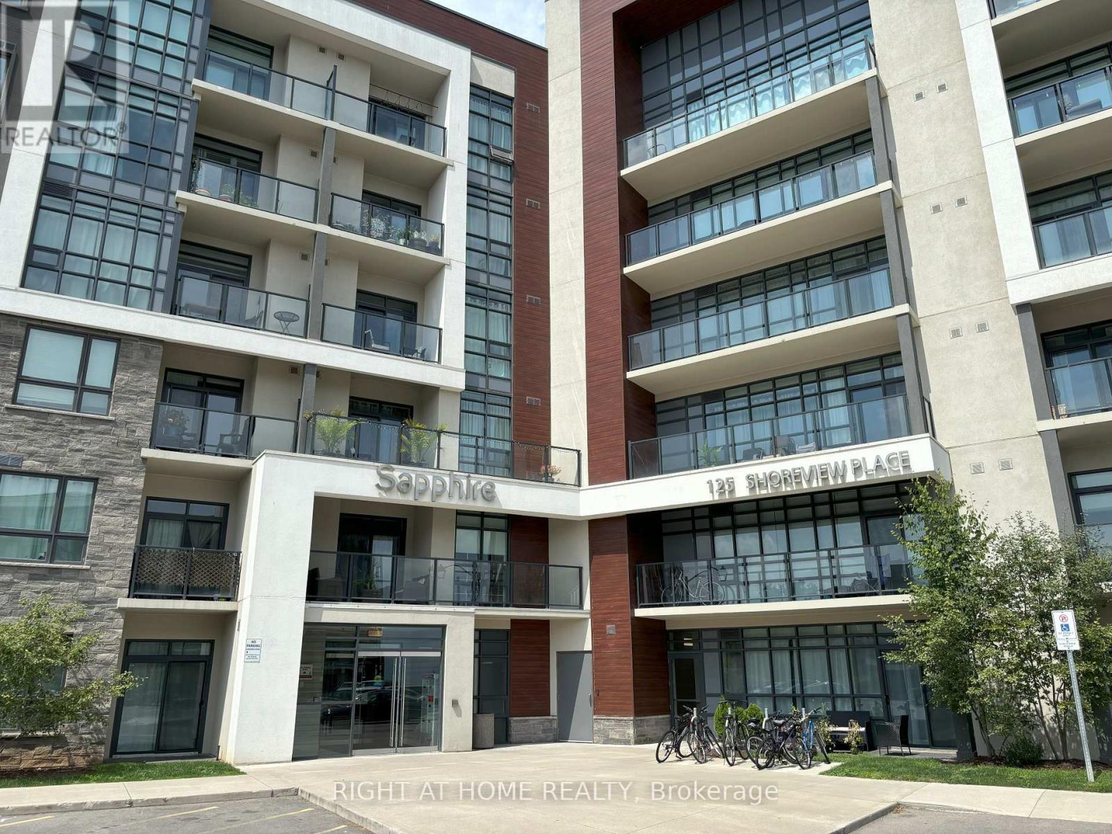 519 - 125 Shoreview Place, Hamilton, Ontario  L8K 0K3 - Photo 2 - X13452242