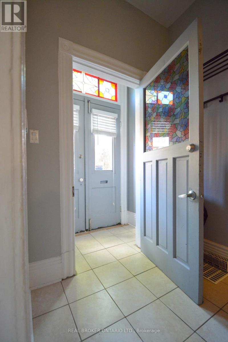 132 Grant Avenue, Hamilton, Ontario  L8N 2X7 - Photo 3 - X13452298