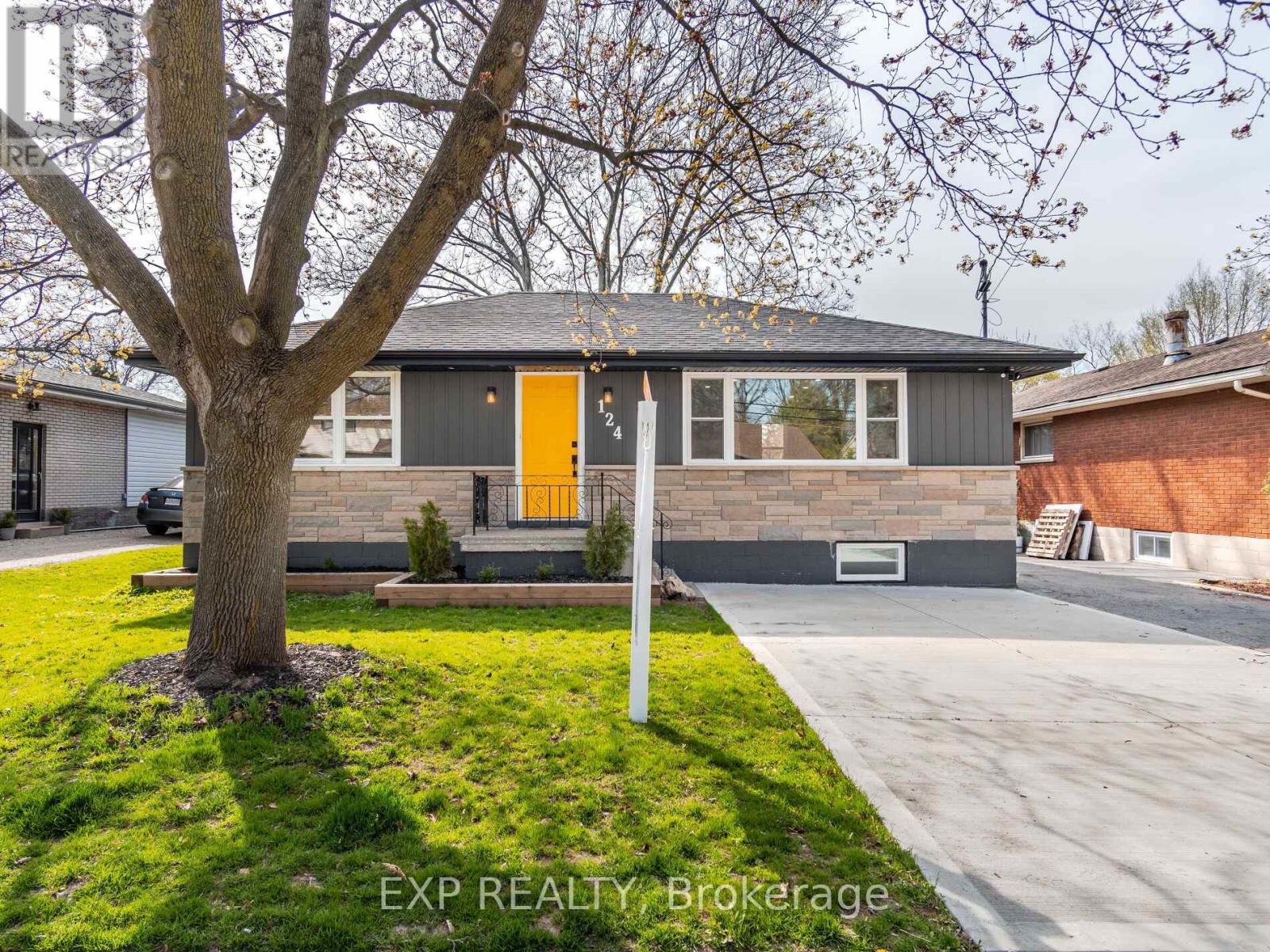 2 - 124 UPPER PARADISE ROAD, Hamilton, Ontario