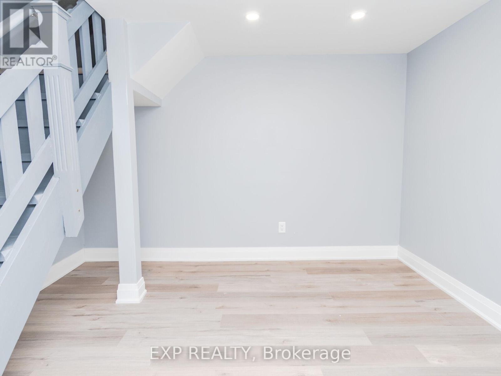 2 - 124 Upper Paradise Road, Hamilton, Ontario  L9C 5B8 - Photo 16 - X13452390