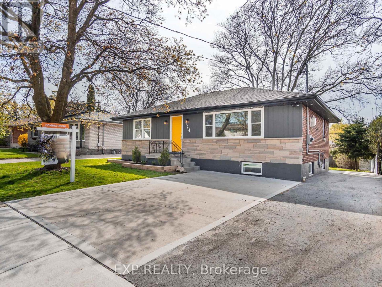 2 - 124 Upper Paradise Road, Hamilton, Ontario  L9C 5B8 - Photo 2 - X13452390