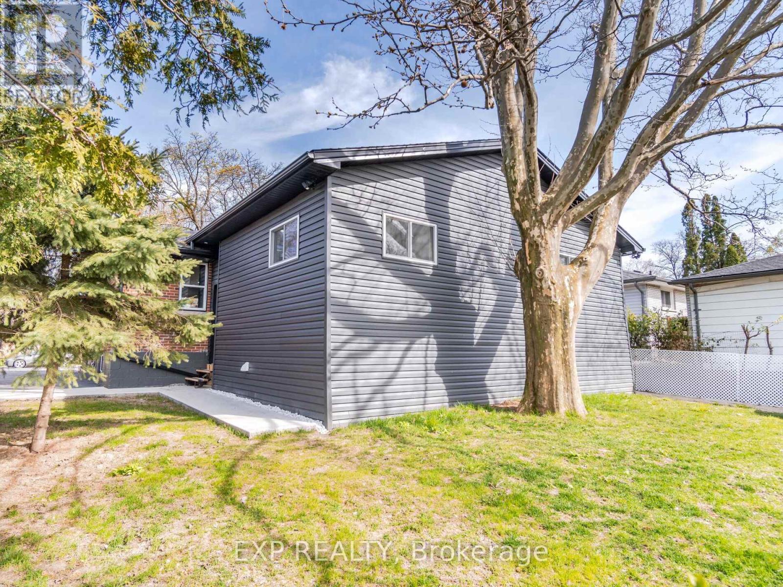 2 - 124 Upper Paradise Road, Hamilton, Ontario  L9C 5B8 - Photo 25 - X13452390