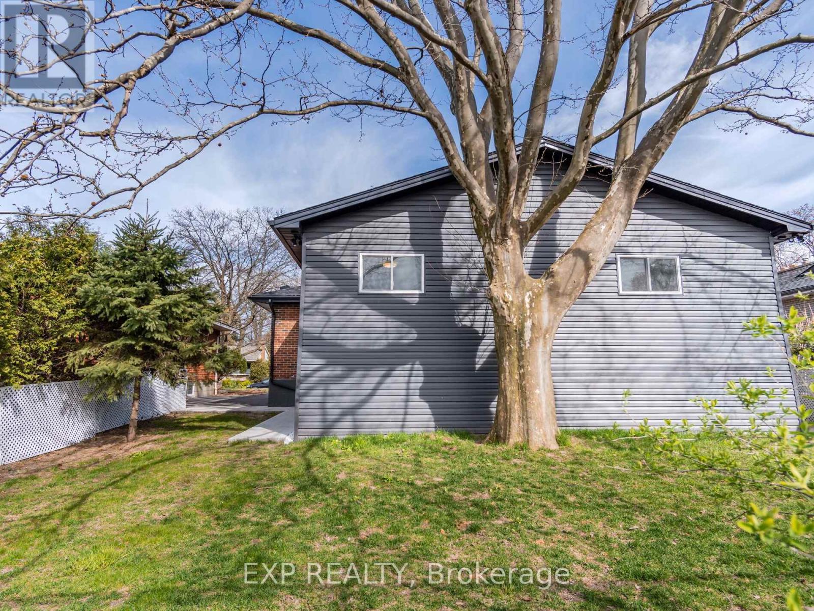 2 - 124 Upper Paradise Road, Hamilton, Ontario  L9C 5B8 - Photo 27 - X13452390